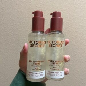 Victoria’s Secret Spiced Vanilla Creme Shimmer Body Oil Set